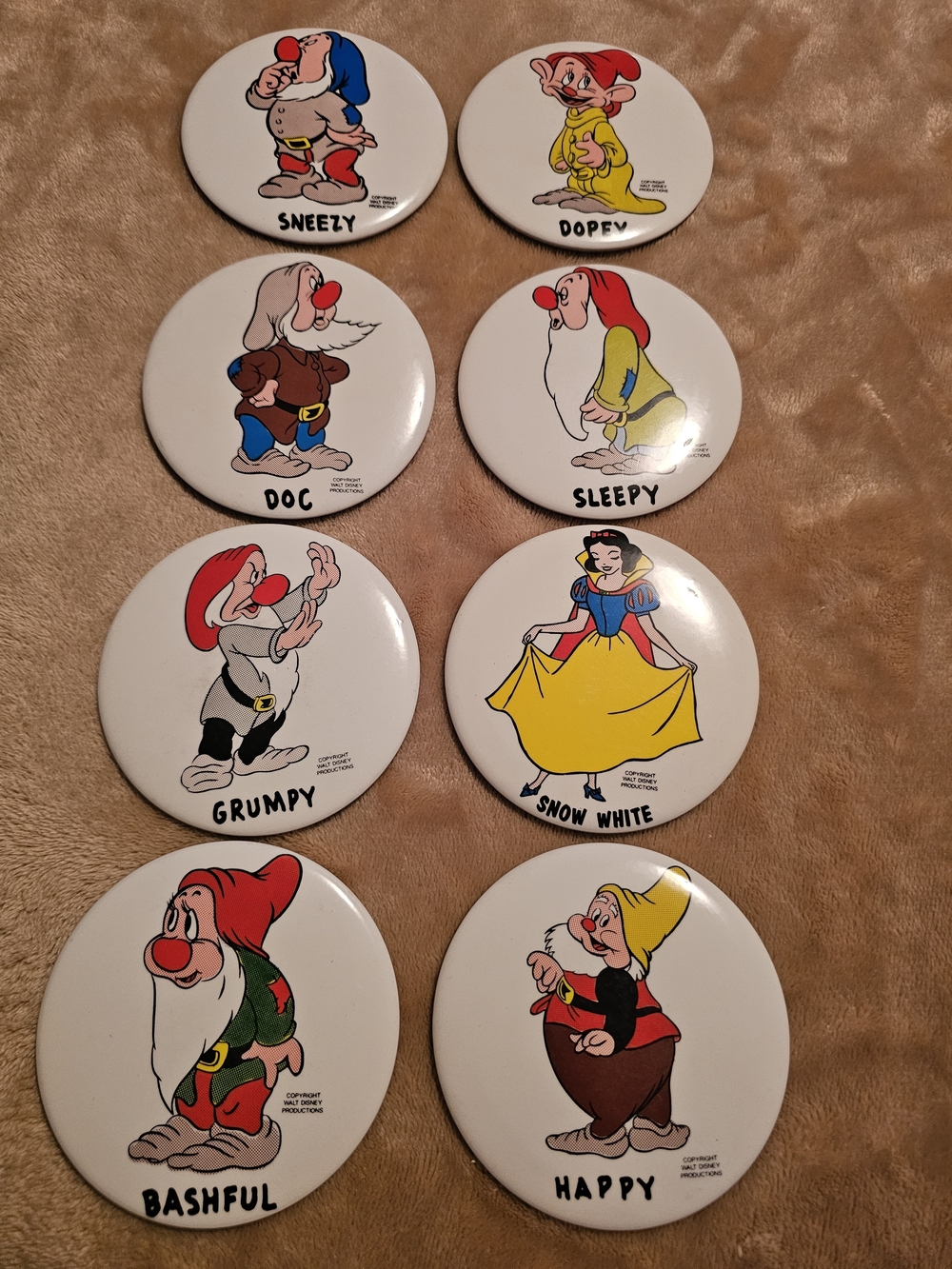 White Snow White & Seven Dwarfs Character Buttons Set - White